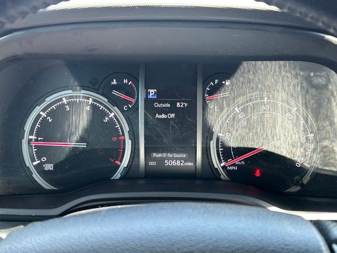 Used 2022 Toyota 4Runner TRD Off-Road Premium AWD/4WD image 34