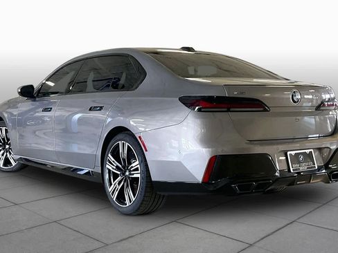 Certified 2024 BMW 760i xDrive AWD/4WD image 11