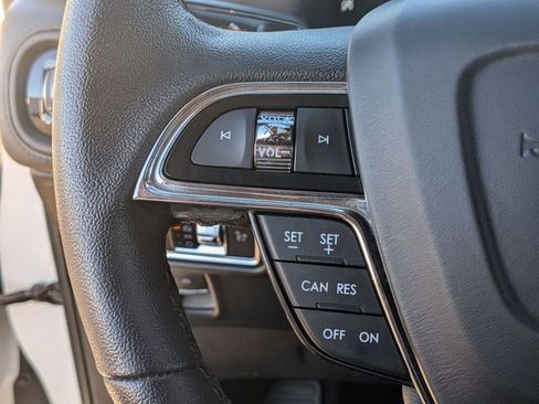 Certified 2023 Lincoln Nautilus Standard w/ Premium Package image 19