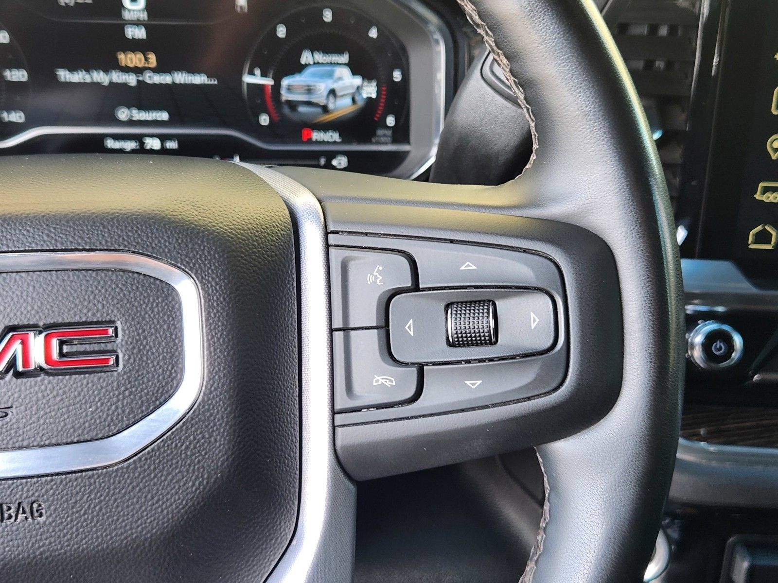 Used 2023 GMC Sierra 1500 SLE w/ X31 Off-Road Package AWD/4WD image 18