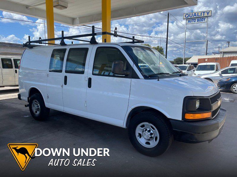 Used 2015 Chevrolet Express 2500 RWD image 1