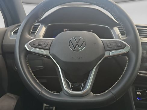 Used 2023 Volkswagen Tiguan SE R-Line AWD/4WD image 11