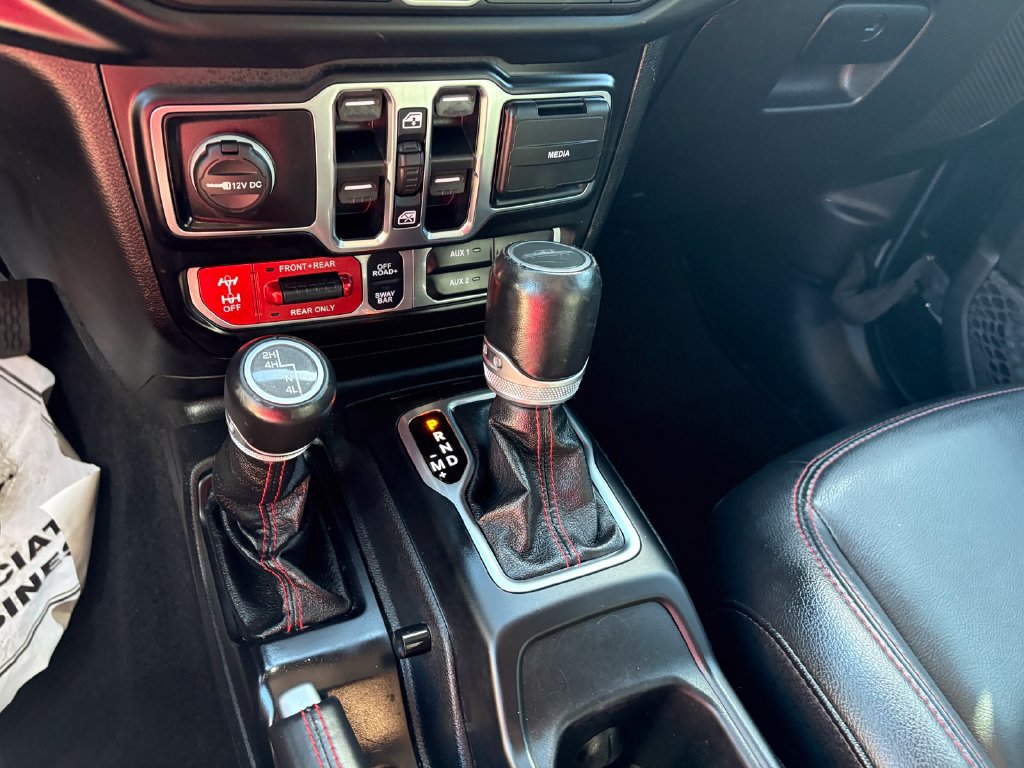 Used 2021 Jeep Gladiator Rubicon AWD/4WD image 15