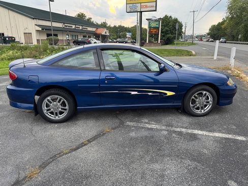 Used 2003 Chevrolet Cavalier LS Sport FWD image 6