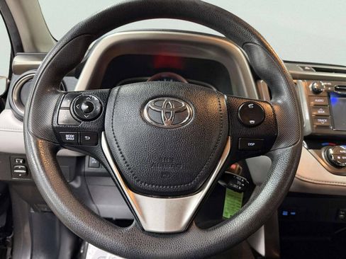 Used 2013 Toyota RAV4 XLE AWD/4WD image 30