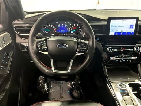 Used 2024 Ford Explorer ST-Line w/ Class IV Trailer Tow Package image 8