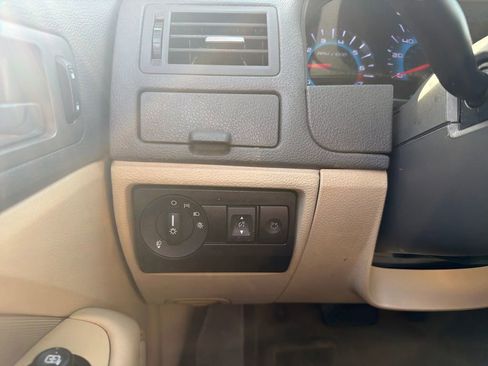 Used 2012 Ford Fusion SE image 28