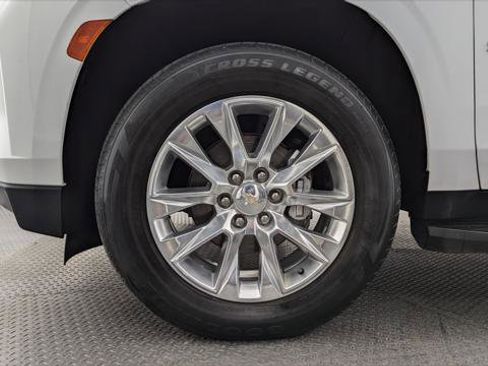 Used 2023 Chevrolet Suburban Premier image 30