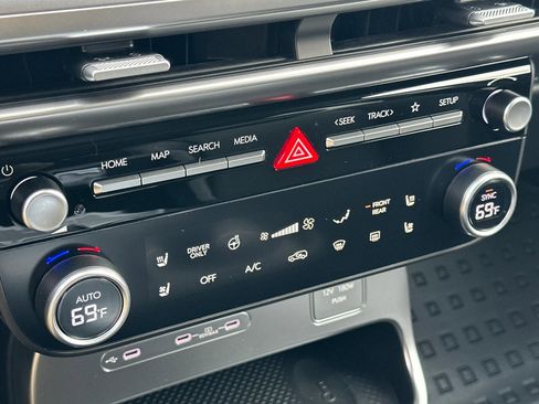 New 2026 Hyundai Ioniq 9 SEL image 22