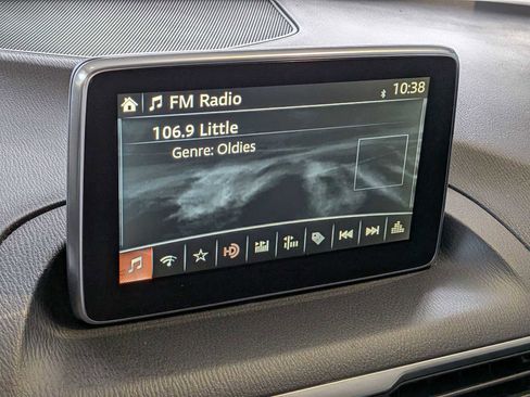 Used 2016 MAZDA MAZDA3 i Sport image 25