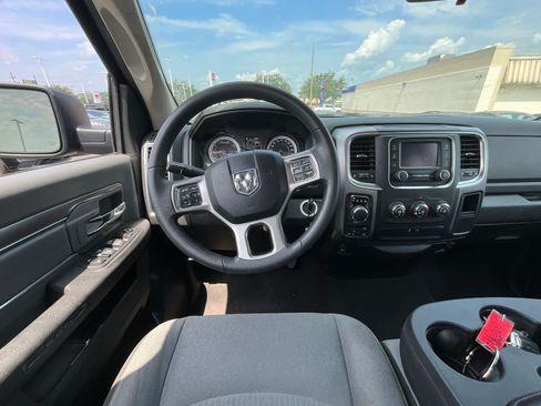 Used 2024 RAM 1500 Classic SLT AWD/4WD image 9