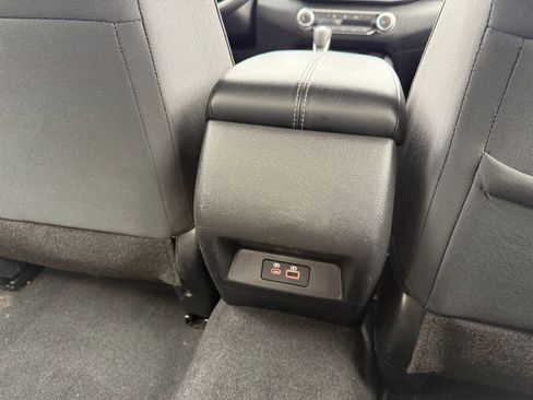 Used 2025 Nissan Altima 2.5 SV image 23