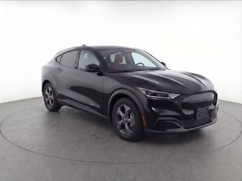 Used 2022 Ford Mustang Mach-E Select image 3