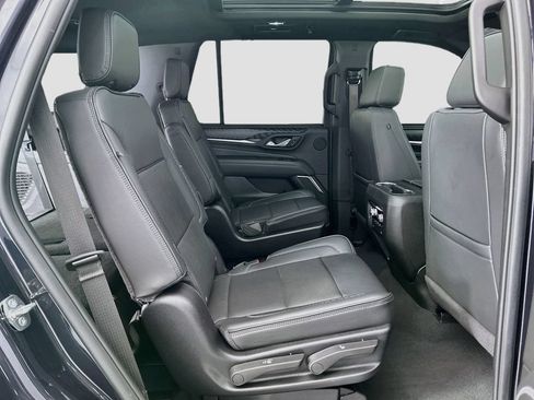 Used 2024 GMC Yukon Denali AWD/4WD image 21