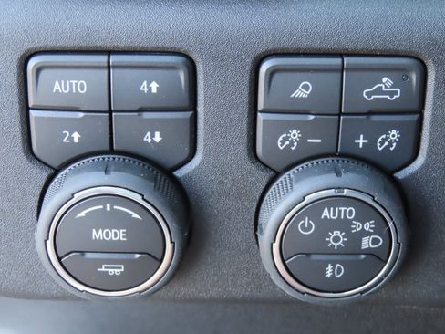 New 2025 Chevrolet Silverado 2500 LTZ w/ Z71 Chrome Sport Edition image 18