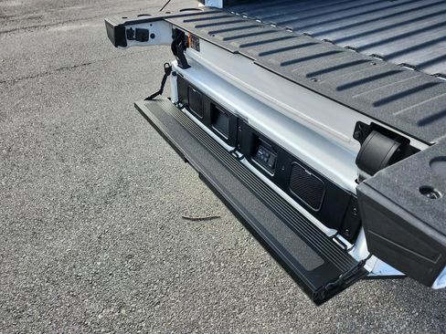 Certified 2024 GMC Sierra 2500 Denali Ultimate image 14