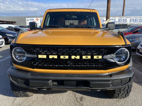Used 2022 Ford Bronco 4-Door w/ Sasquatch Package AWD/4WD image 3