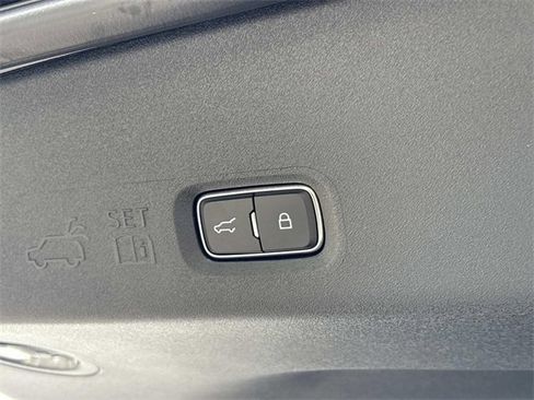 New 2025 Lincoln Navigator Reserve w/ Jet Appearance Package image 13