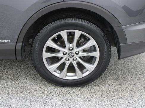 Used 2017 Toyota RAV4 Limited w/ Advanced Technology Package AWD/4WD image 10