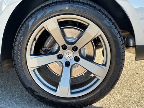 New 2026 Porsche Macan Turbo image 44