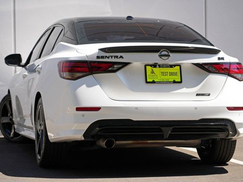 Used 2023 Nissan Sentra SR w/ Midnight Edition Package FWD image 5
