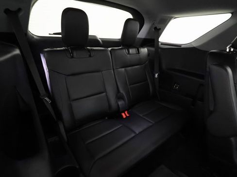 Used 2022 Ford Explorer Limited w/ Equipment Group 301A image 23