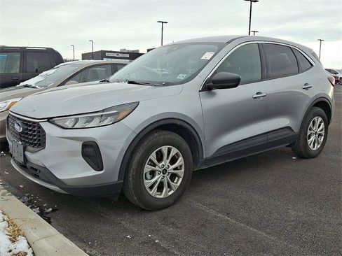Used 2023 Ford Escape Active image 3