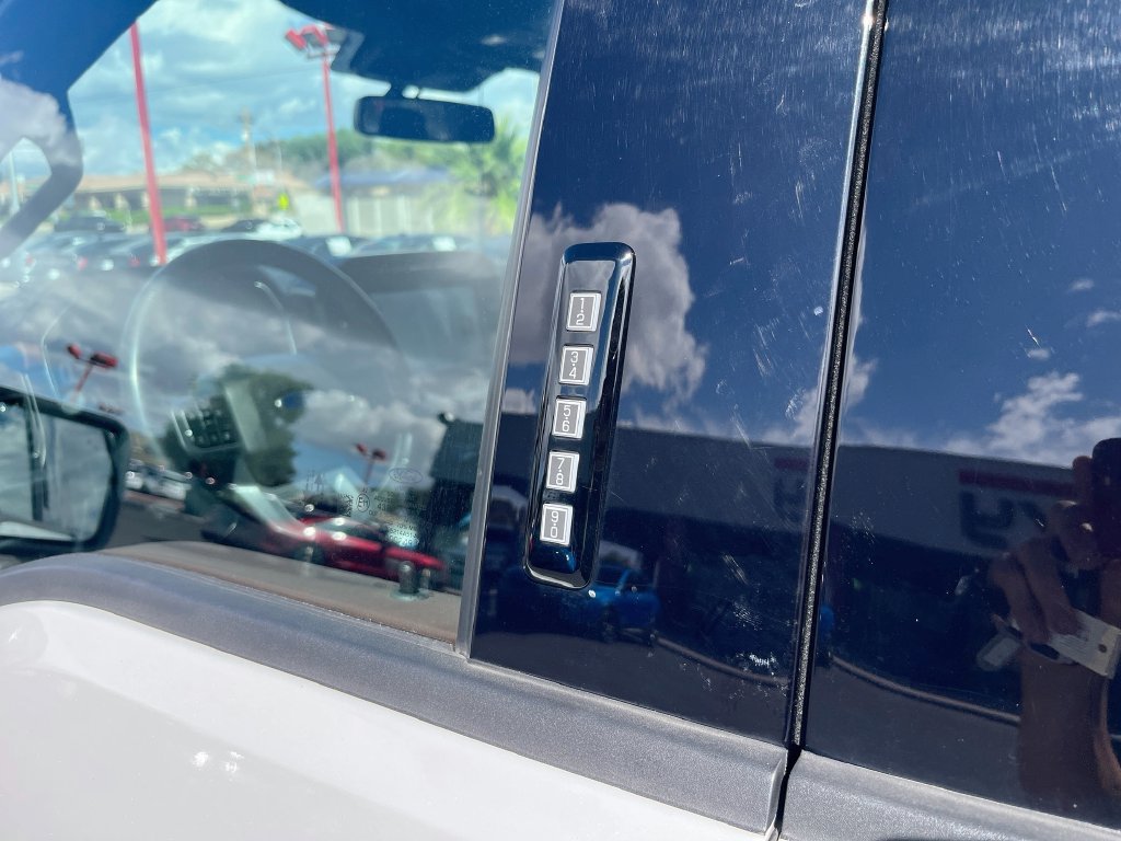 Used 2023 Ford F150 Lariat AWD/4WD image 39