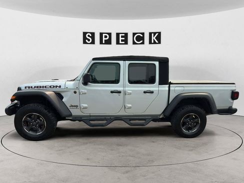 Used 2023 Jeep Gladiator Rubicon w/ Cold Weather Group AWD/4WD image 2