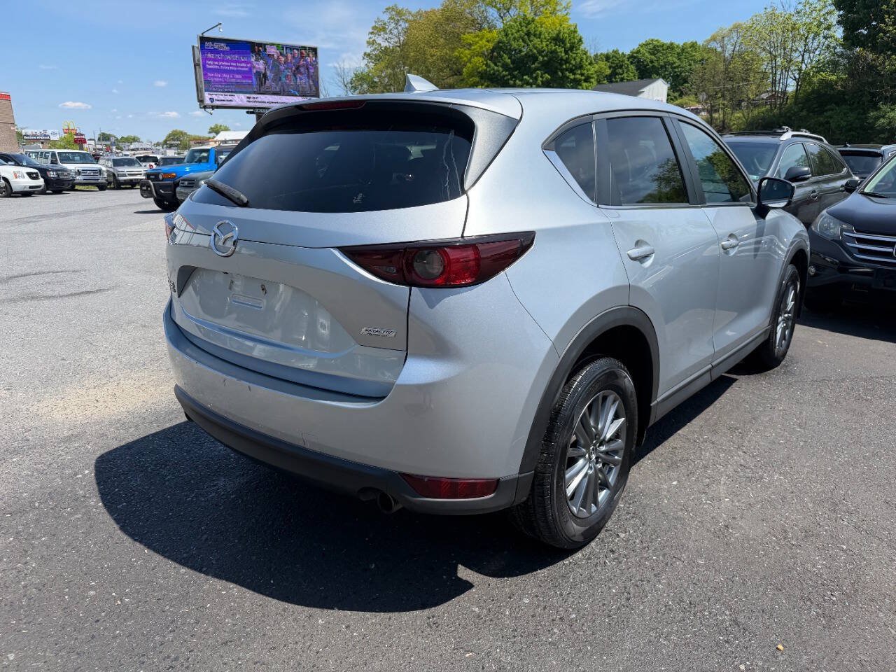 Used 2017 MAZDA CX-5 Touring w/ Preferred Equipment Package AWD/4WD image 9