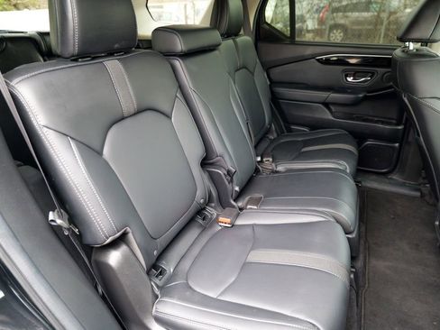 Used 2025 Honda Pilot EX-L image 34