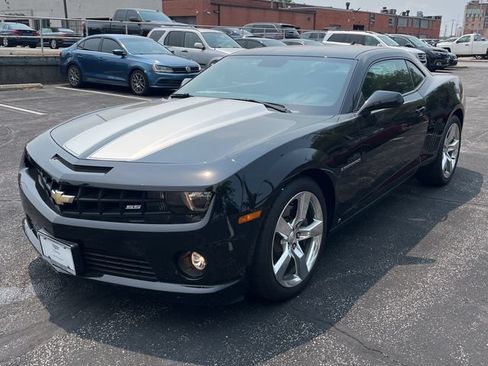 Used 2010 Chevrolet Camaro SS w/ RS Package RWD image 9