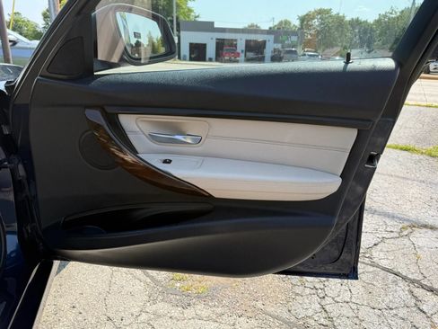 Used 2015 BMW 335i xDrive Sedan AWD/4WD image 17