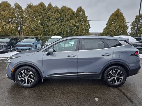 Certified 2023 Kia Sportage EX image 4