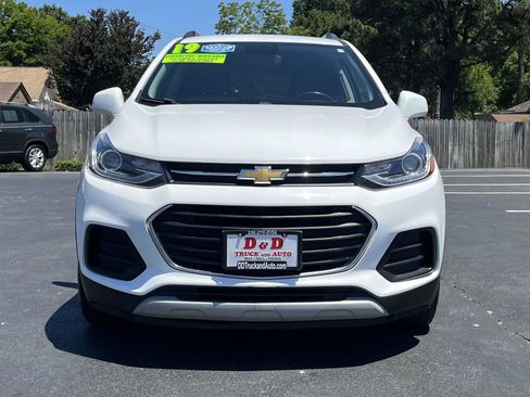 Used 2019 Chevrolet Trax LT w/ Driver Confidence Package FWD image 21