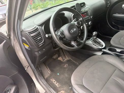 Used 2014 Kia Soul FWD image 5