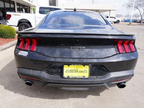 Used 2025 Ford Mustang GT image 5