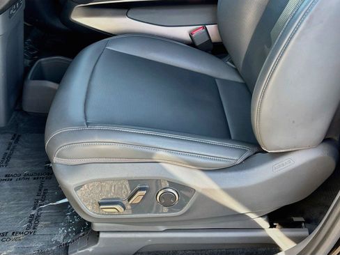 Used 2024 Kia EV9 Light Long Range RWD image 19