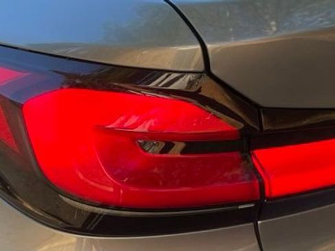 Used 2021 BMW 530i 530i w/ Convenience Package image 9