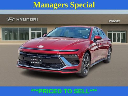 Used 2025 Hyundai Sonata SEL FWD image 1