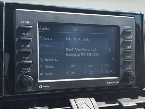 Used 2022 Toyota RAV4 XLE AWD/4WD image 26
