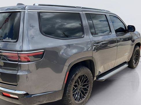 Used 2023 Jeep Wagoneer 2WD image 6