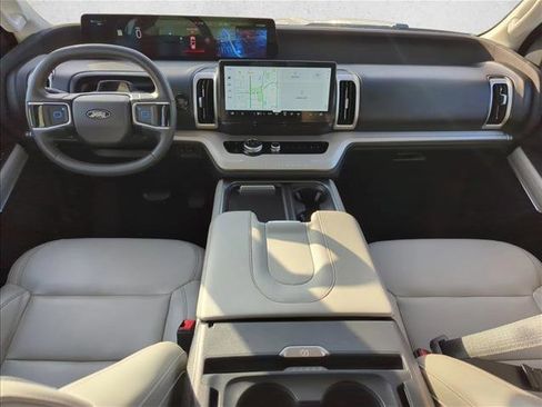 Certified 2025 Ford Expedition Max Active image 20