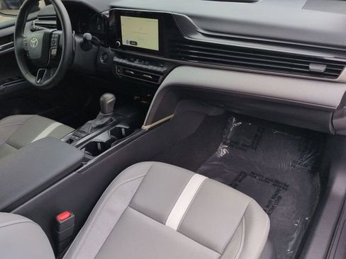 Certified 2025 Toyota Camry SE image 30