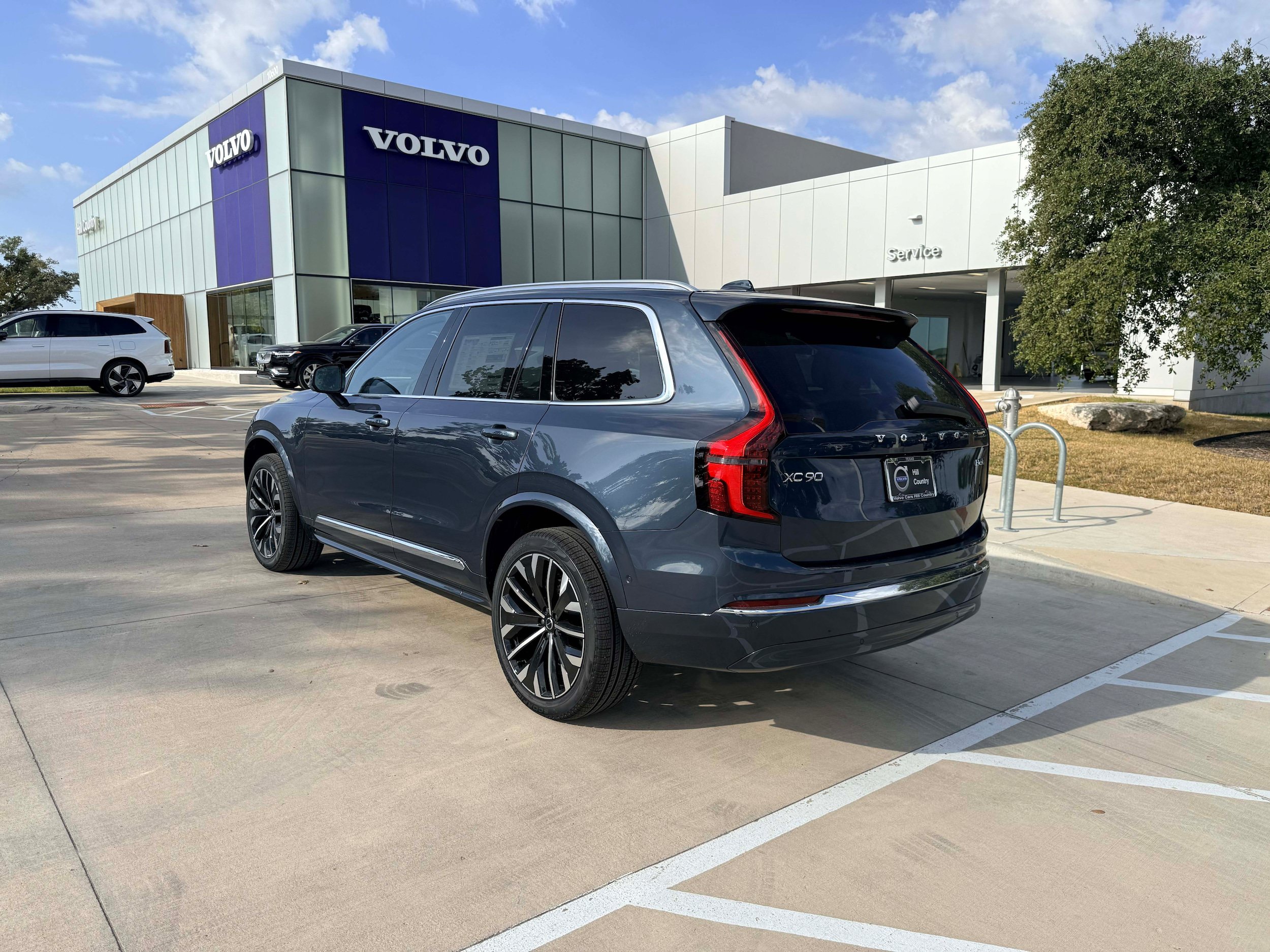 New 2026 Volvo XC90 B6 Ultra w/ Protection Package AWD/4WD image 4