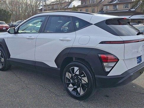 Certified 2025 Hyundai Kona SEL image 6