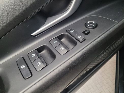 Used 2023 Hyundai Elantra Limited FWD image 27
