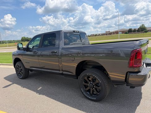 New 2026 RAM 2500 Big Horn AWD/4WD image 10
