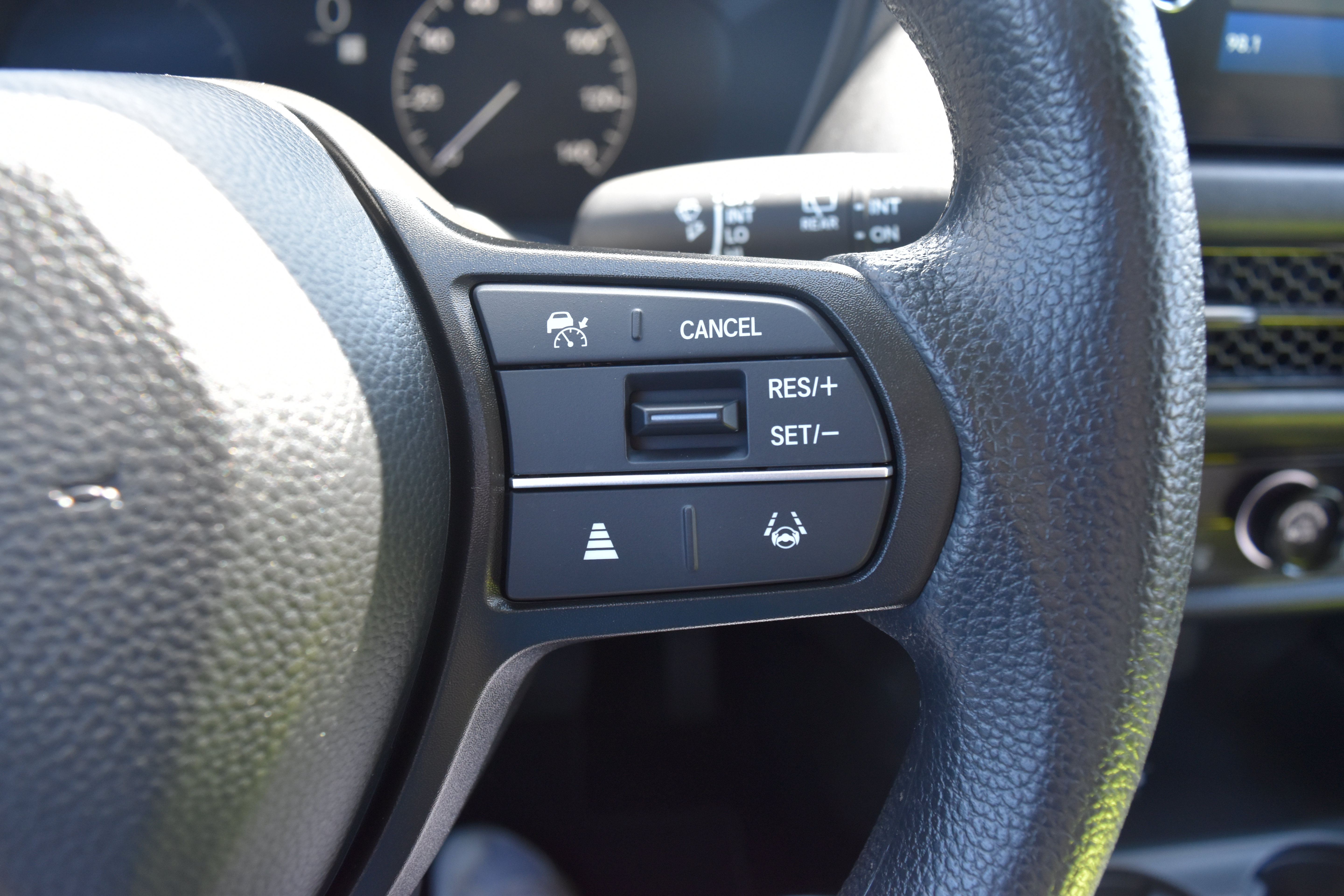 Certified 2027 Honda HR-V LX image 18