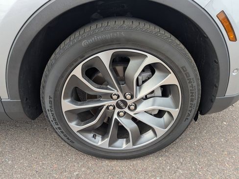 Used 2021 Lincoln Nautilus Reserve image 9